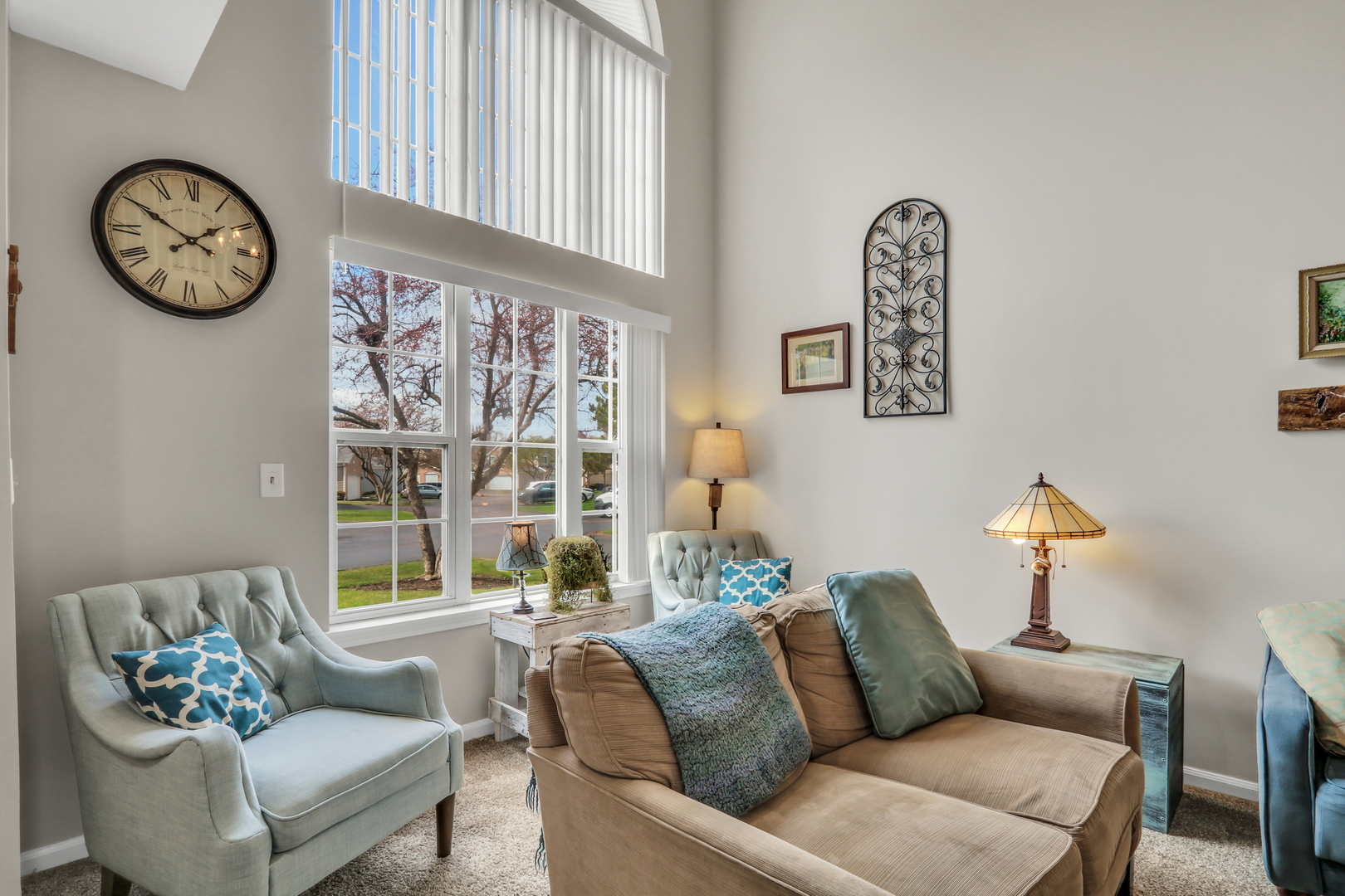 6709 E Wellsley Court, Gurnee, IL 60031