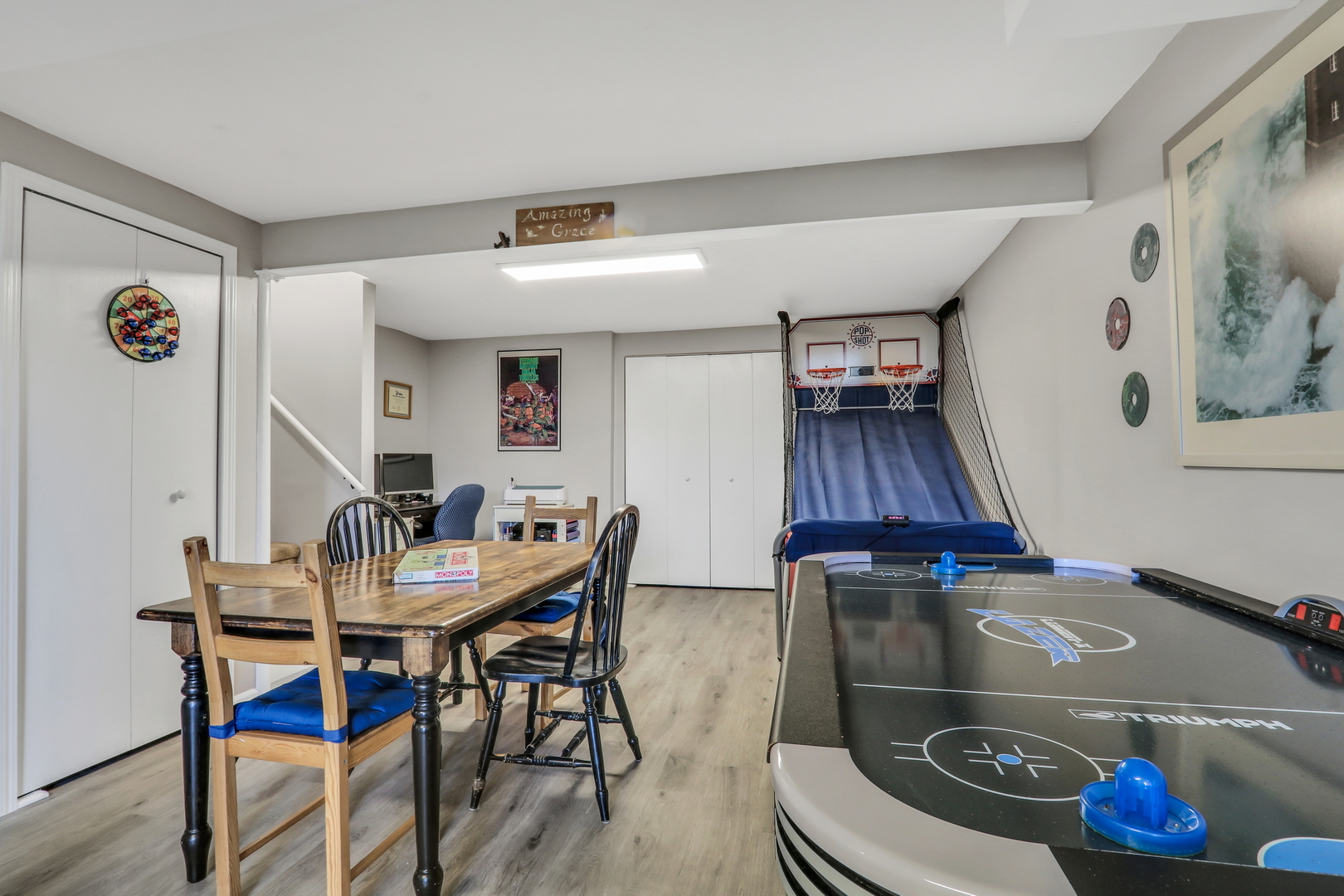 6709 E Wellsley Court, Gurnee, IL 60031