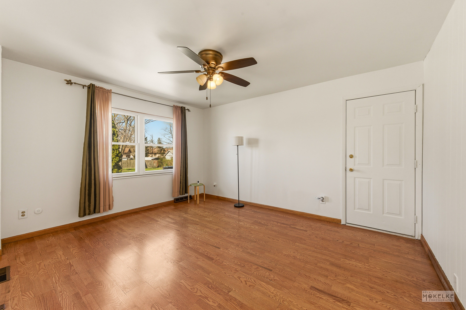 351 Catherine Street, Aurora, IL 60505