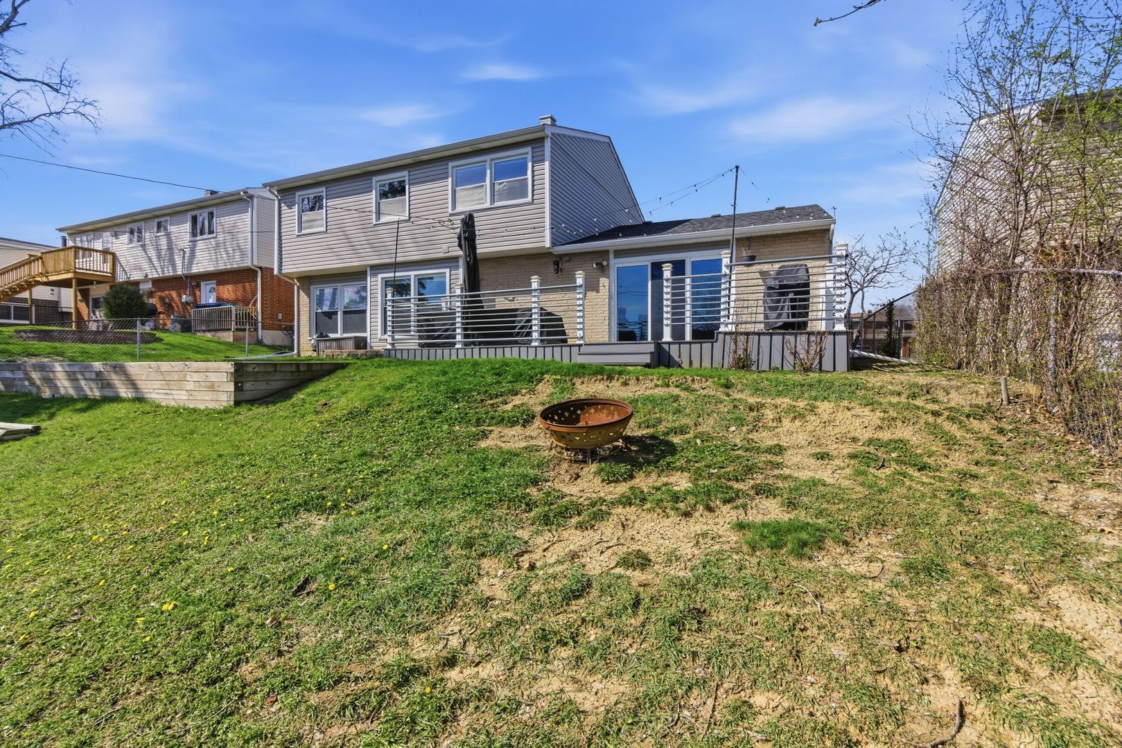 9021 Primrose Lane, Hickory Hills, IL 60457