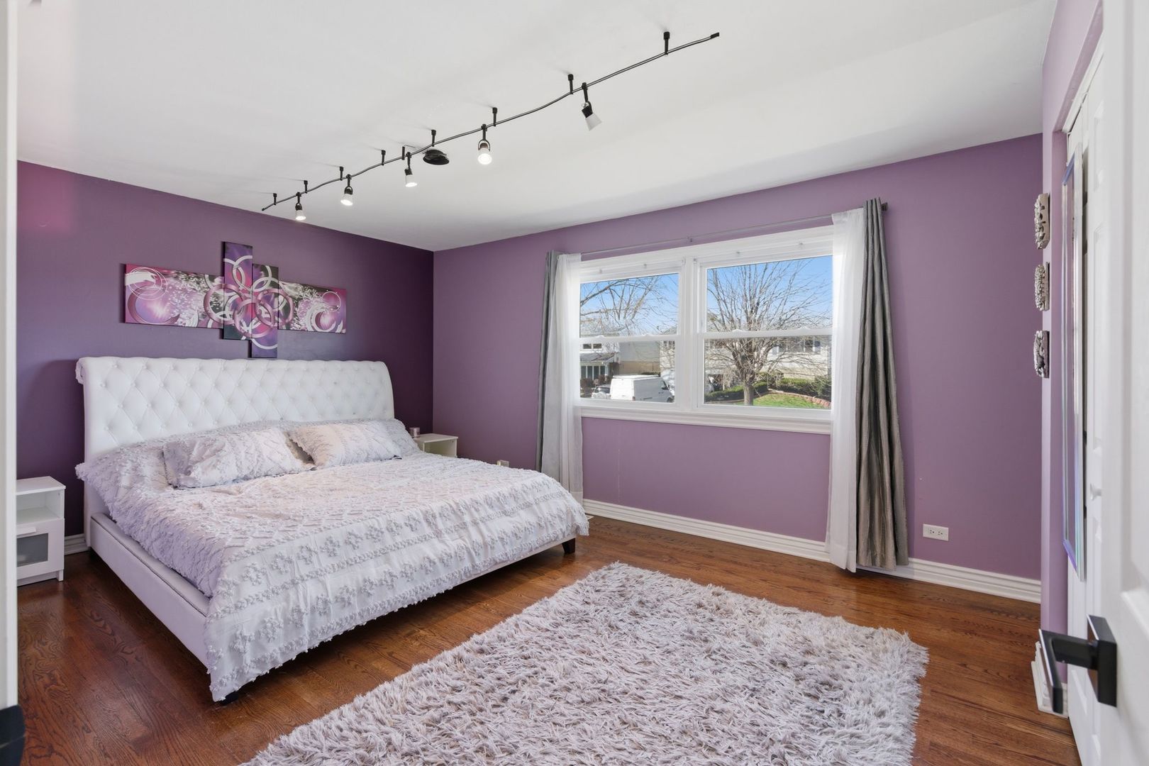 9021 Primrose Lane, Hickory Hills, IL 60457