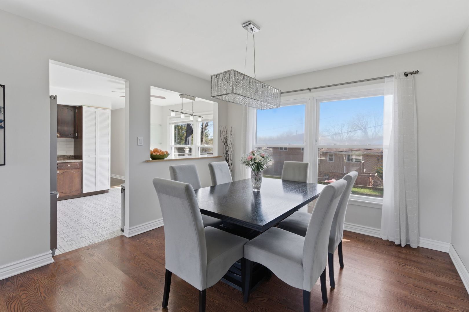 9021 Primrose Lane, Hickory Hills, IL 60457