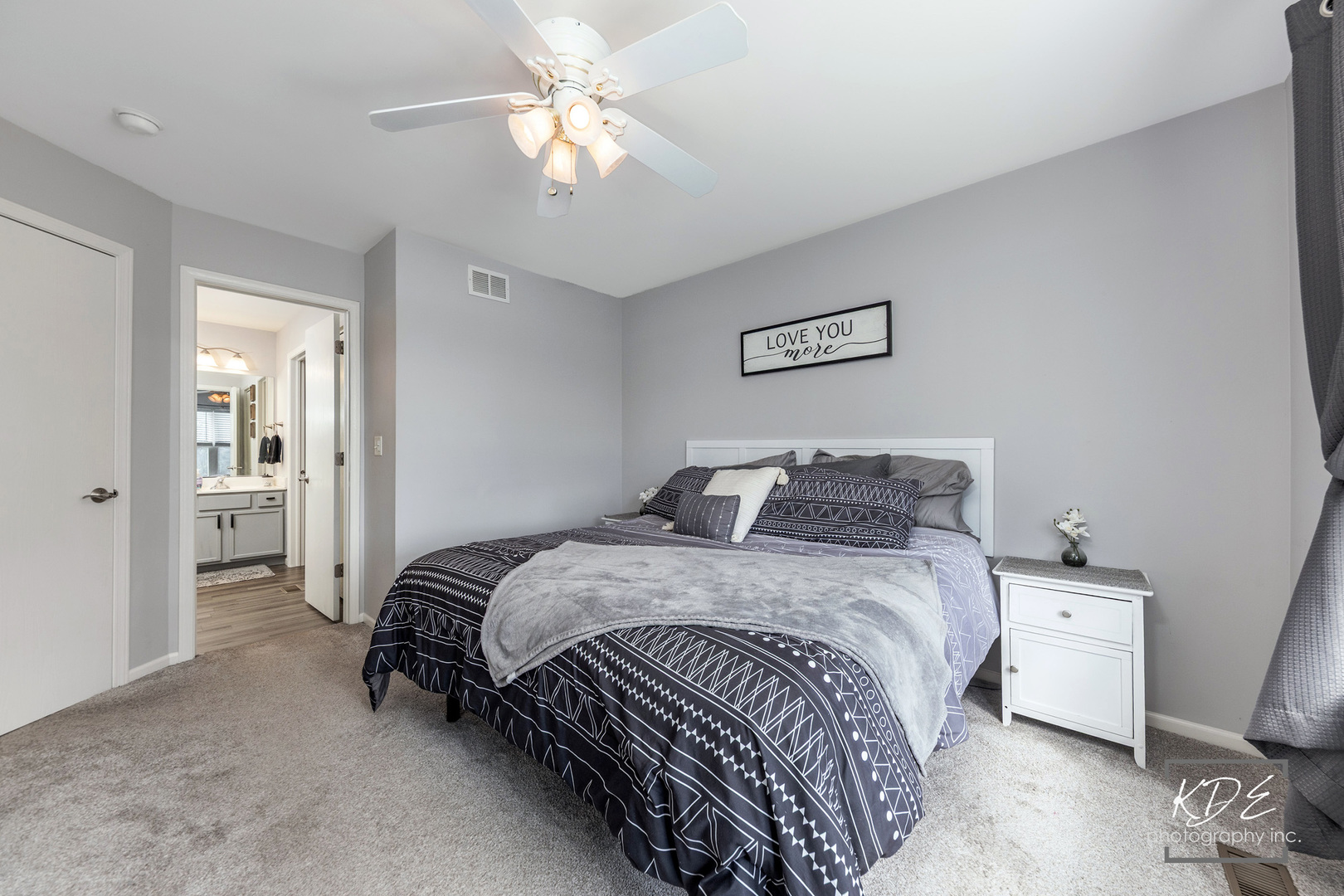 3800 Harms Road, Joliet, IL 60435