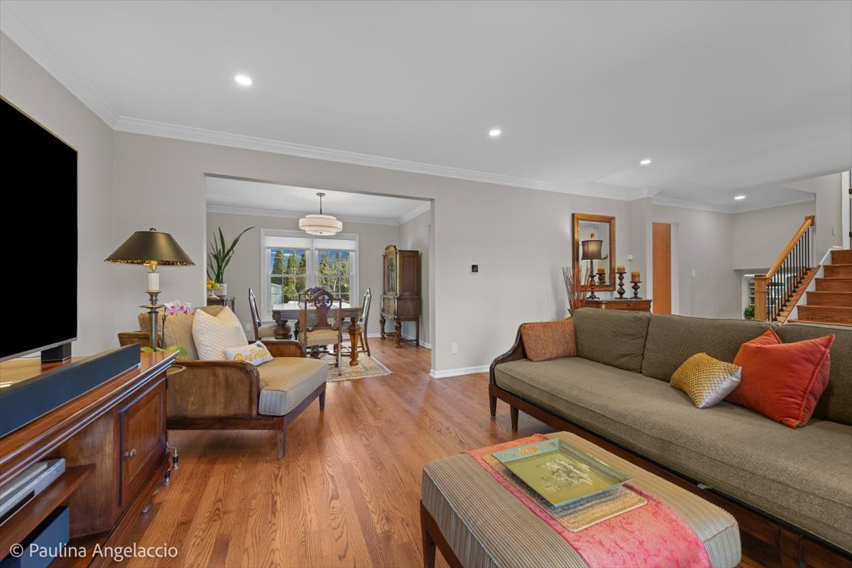 649 Greenbrier Lane, Crystal Lake, IL 60014