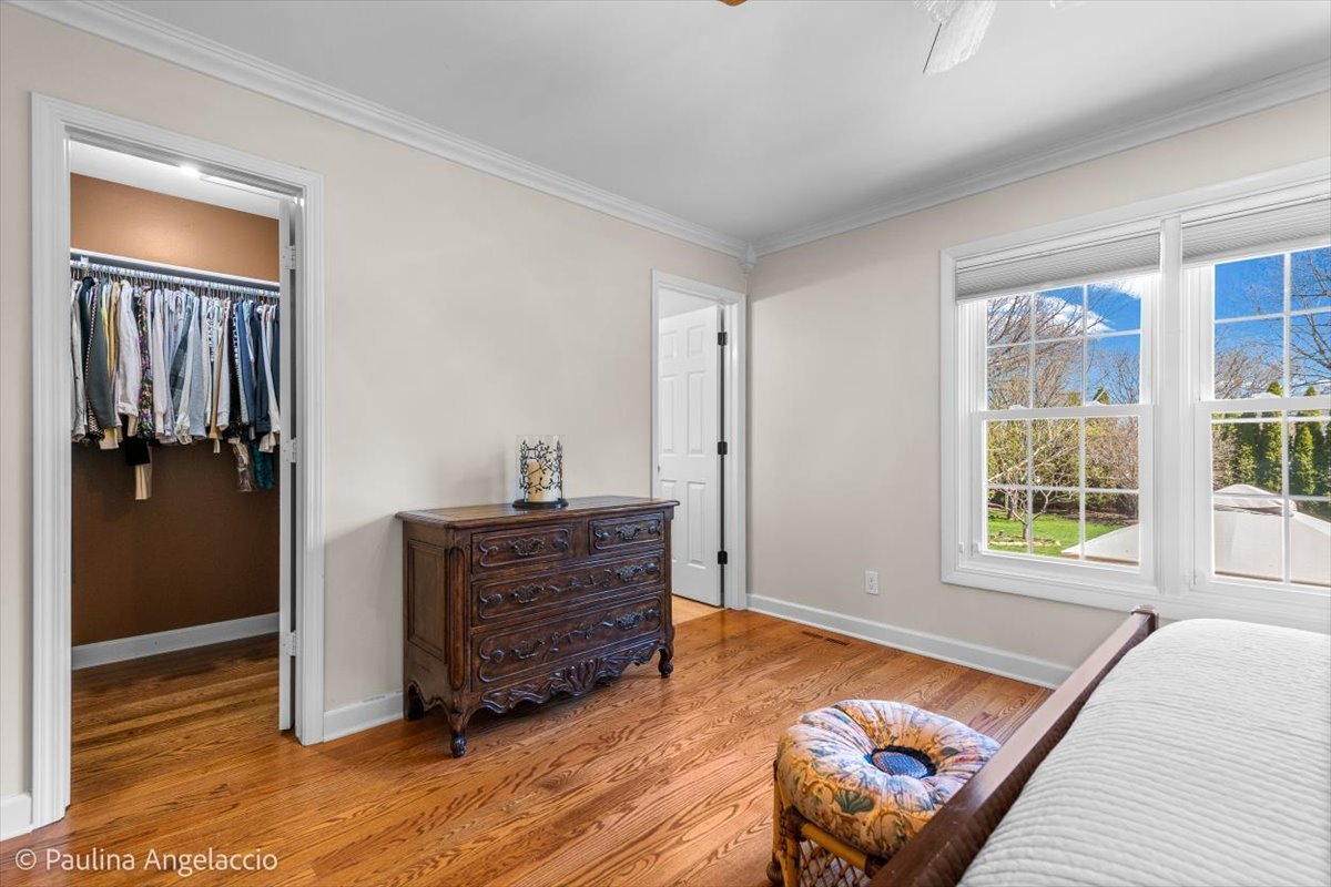 649 Greenbrier Lane, Crystal Lake, IL 60014