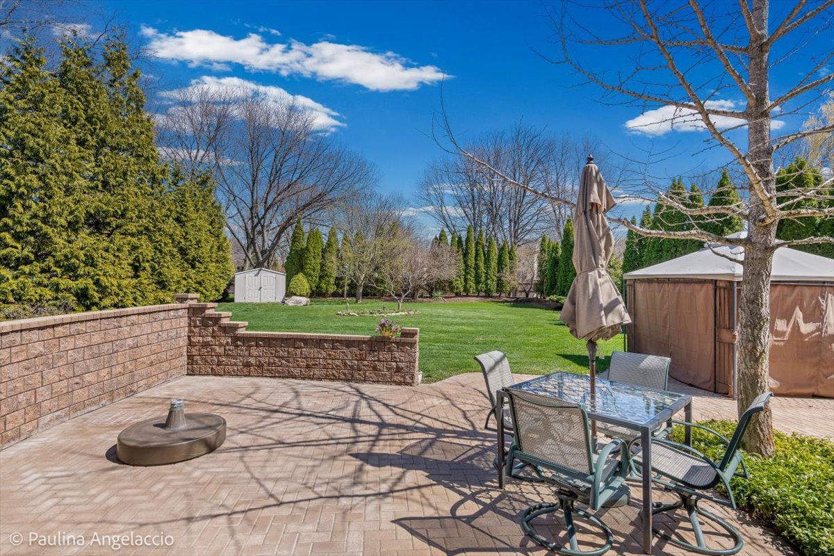 649 Greenbrier Lane, Crystal Lake, IL 60014