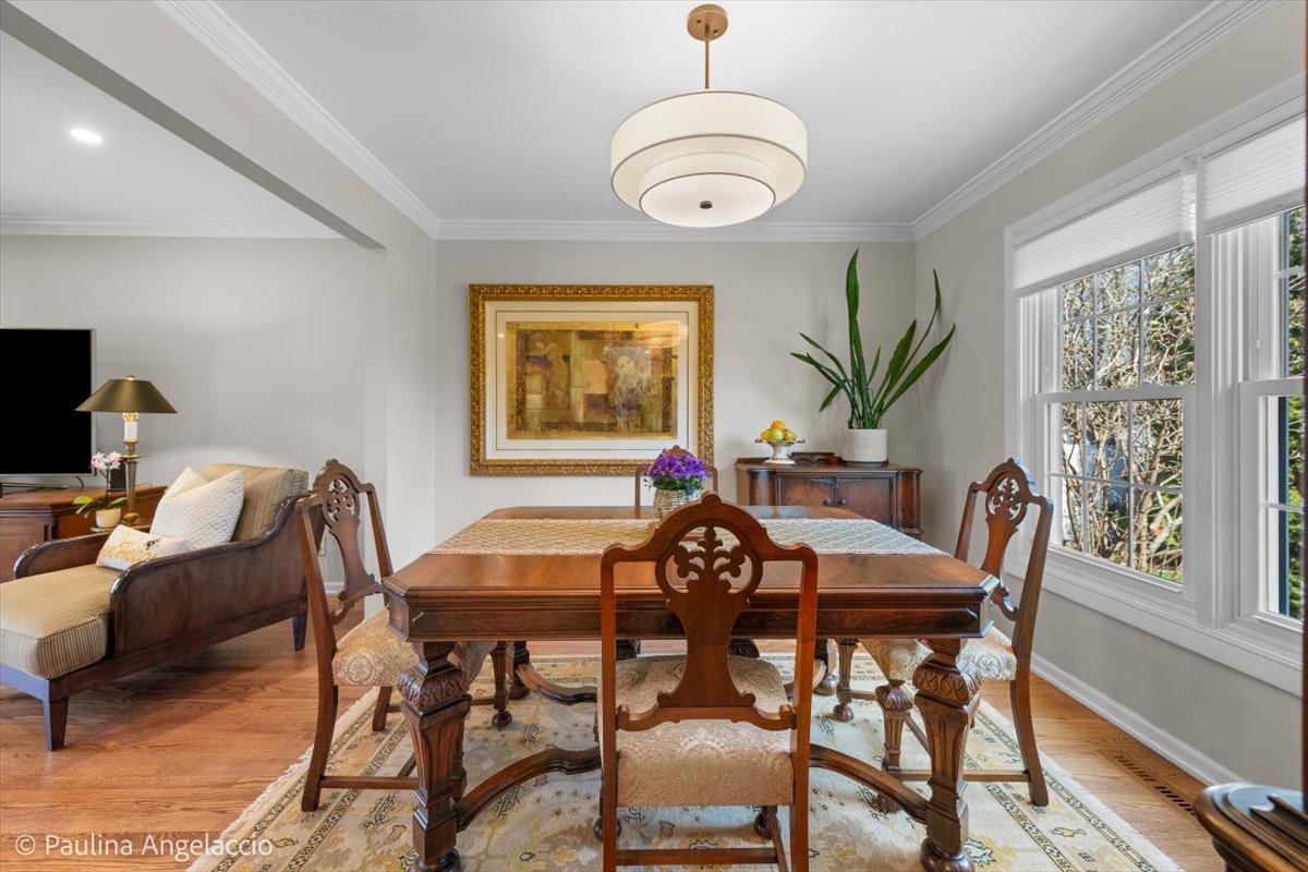 649 Greenbrier Lane, Crystal Lake, IL 60014