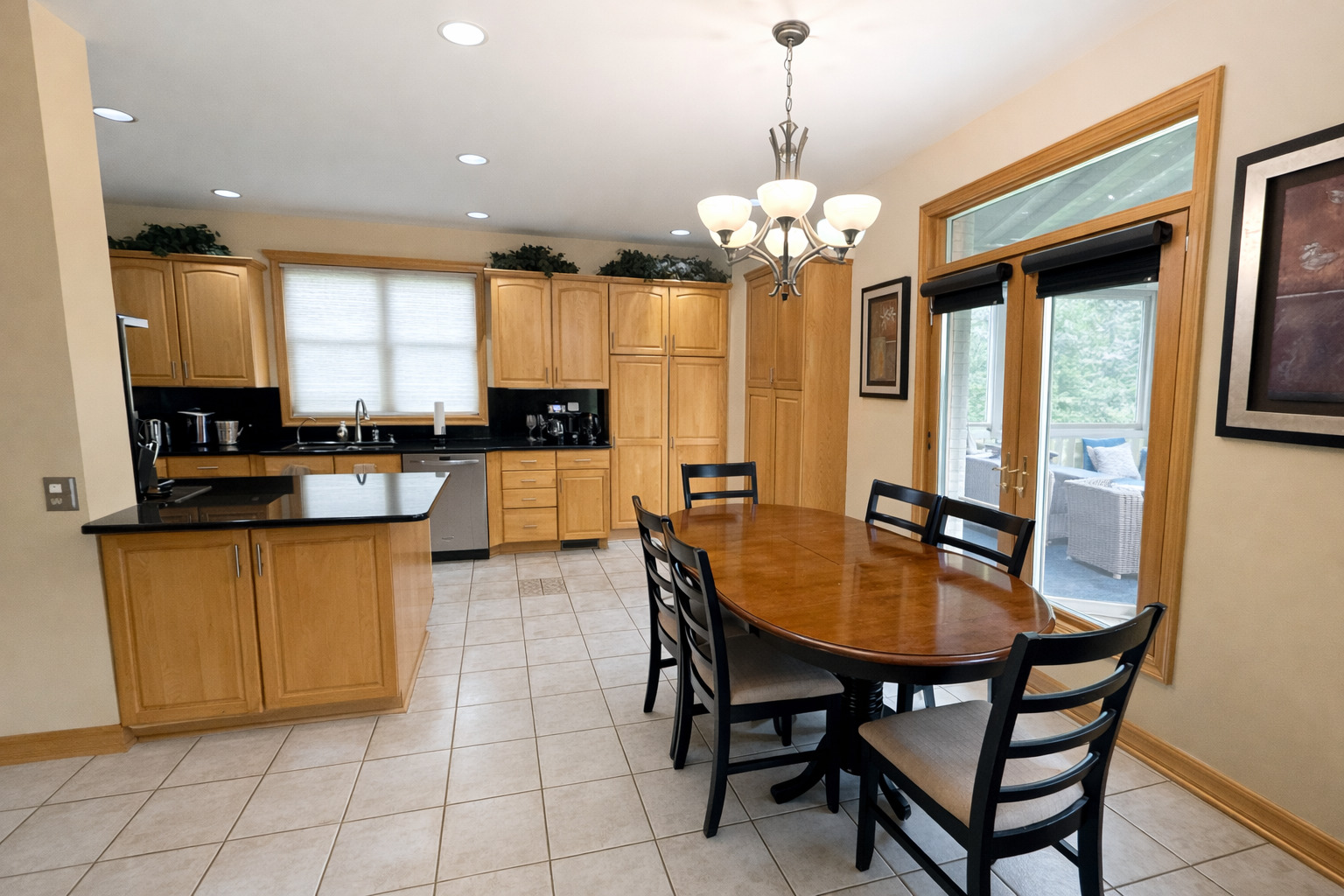 840 Huntley Woods Drive, Crete, IL 60417