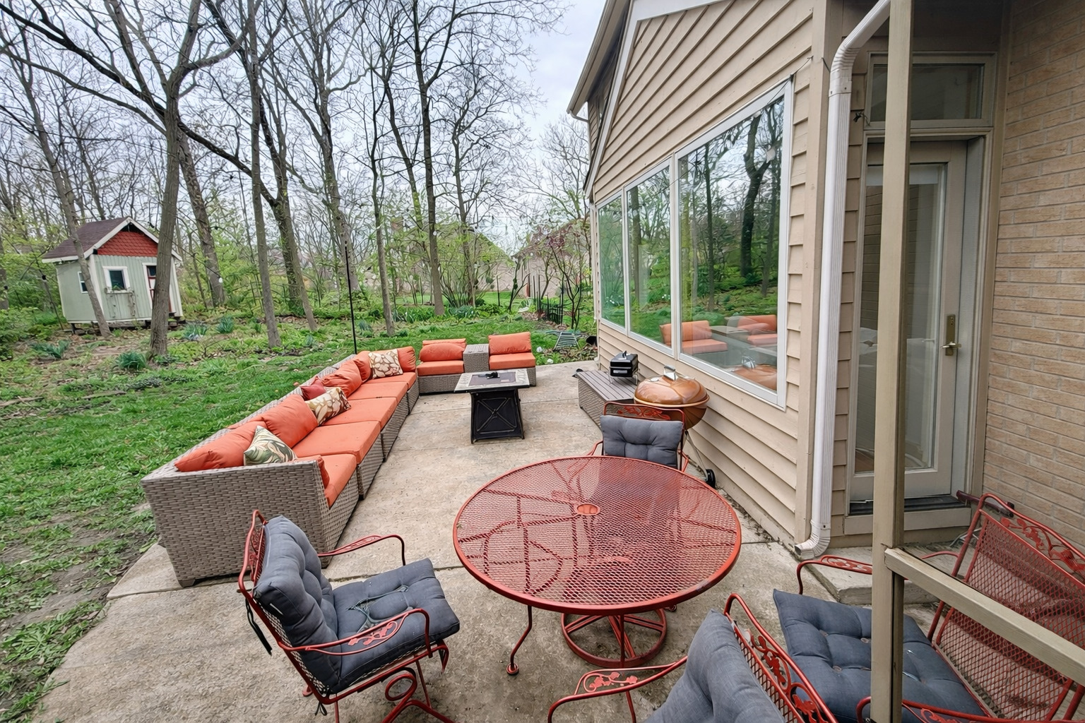 840 Huntley Woods Drive, Crete, IL 60417