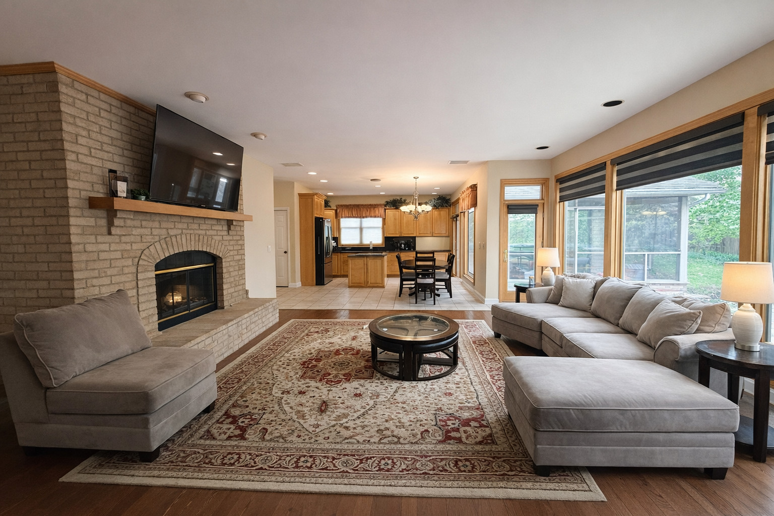 840 Huntley Woods Drive, Crete, IL 60417