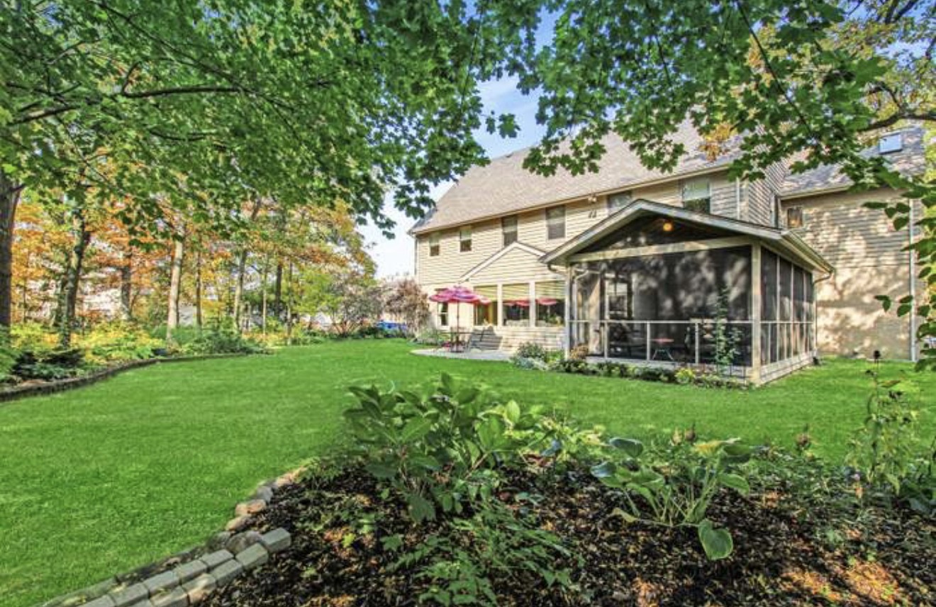 840 Huntley Woods Drive, Crete, IL 60417