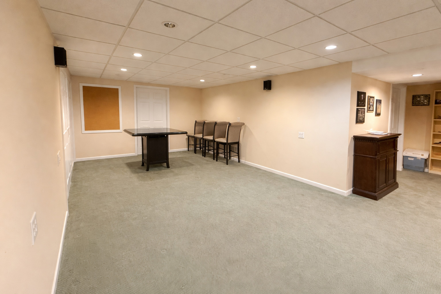 840 Huntley Woods Drive, Crete, IL 60417