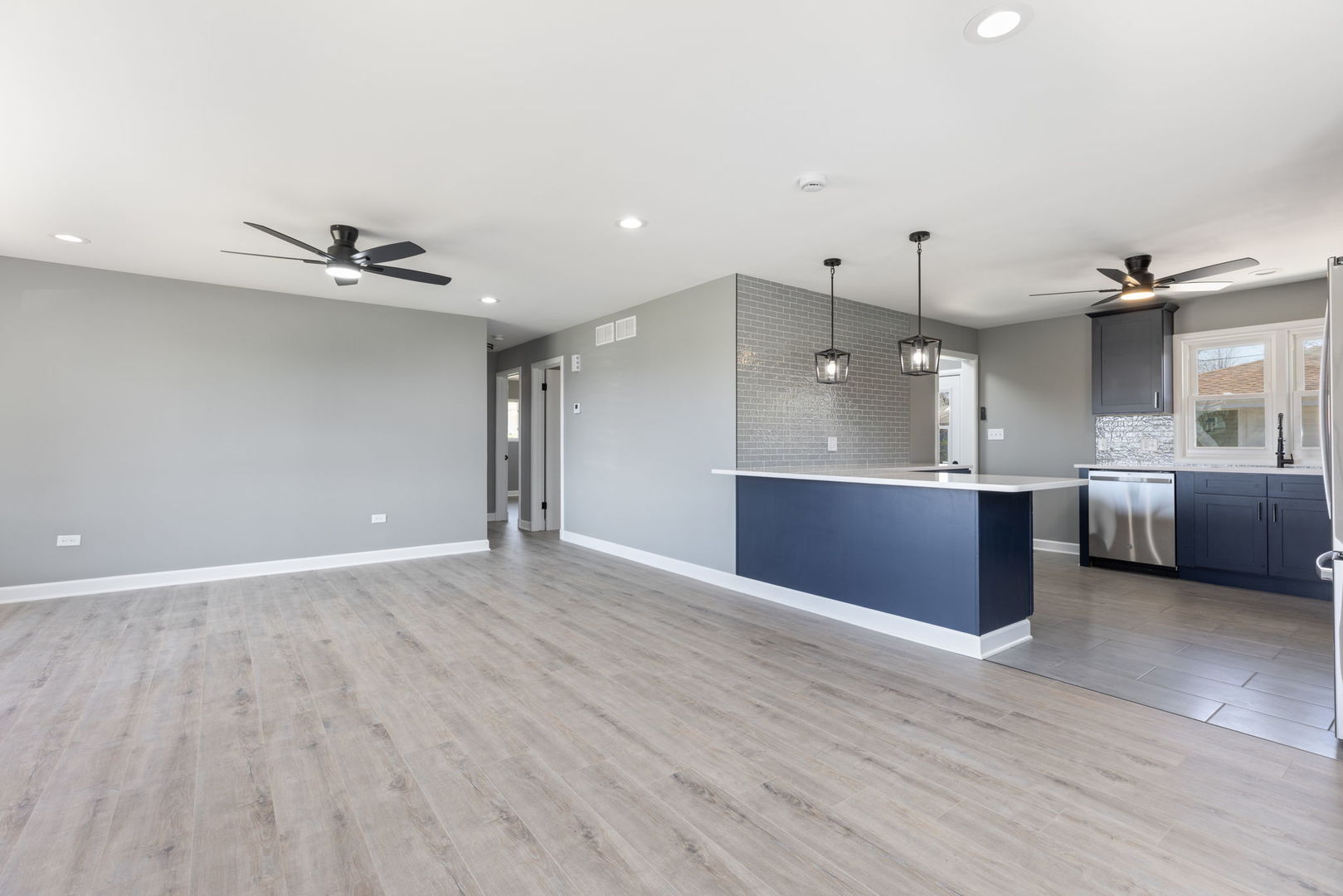 222 S Midland Avenue, Joliet, IL 60436