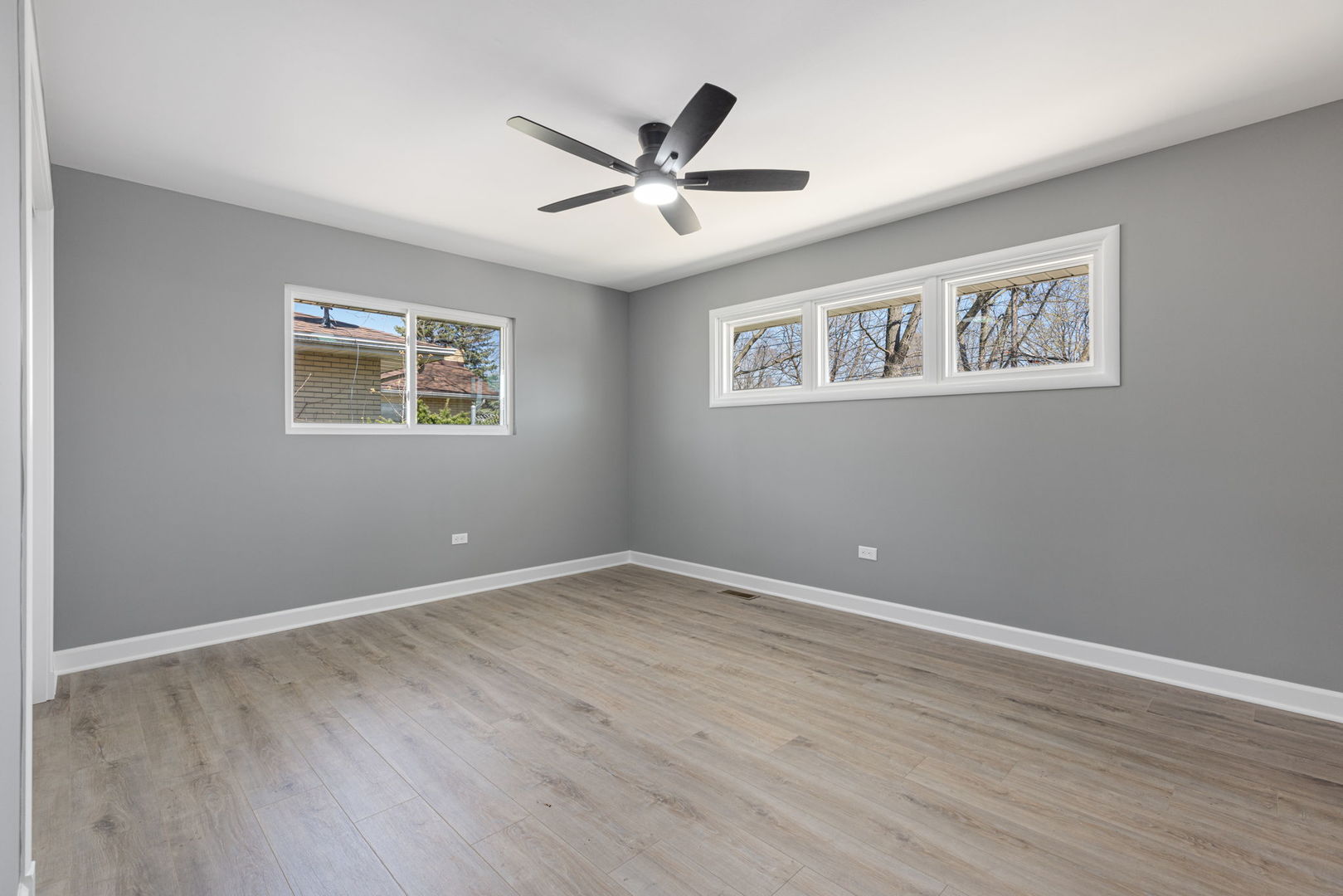 222 S Midland Avenue, Joliet, IL 60436