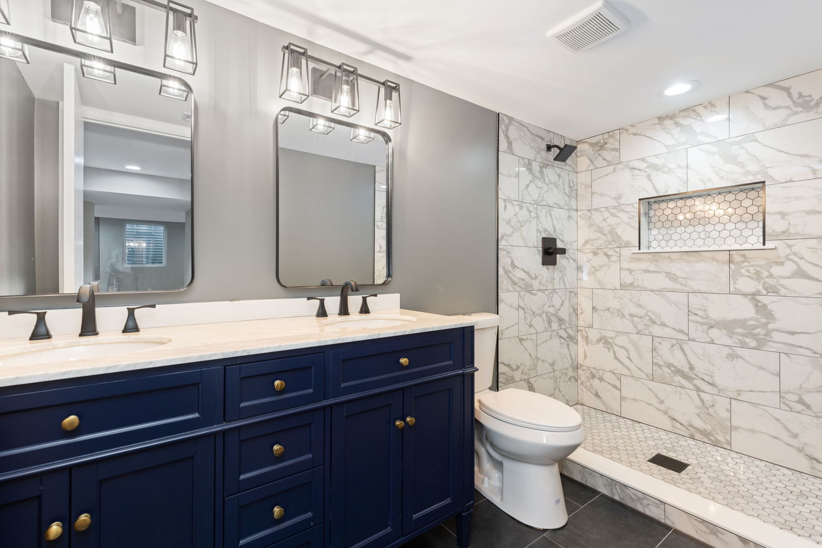 222 S Midland Avenue, Joliet, IL 60436