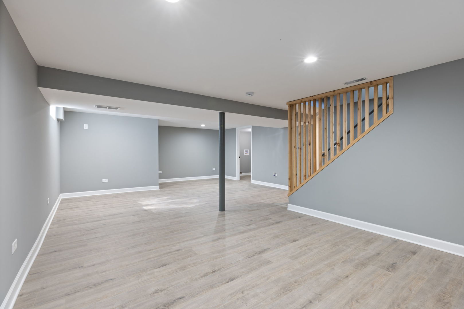 222 S Midland Avenue, Joliet, IL 60436