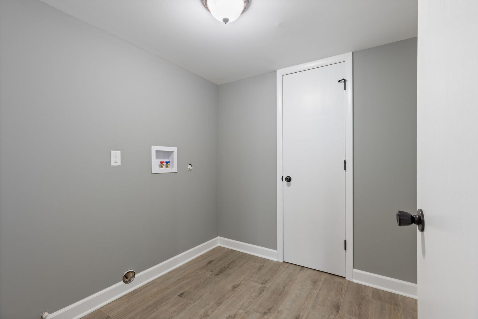 222 S Midland Avenue, Joliet, IL 60436