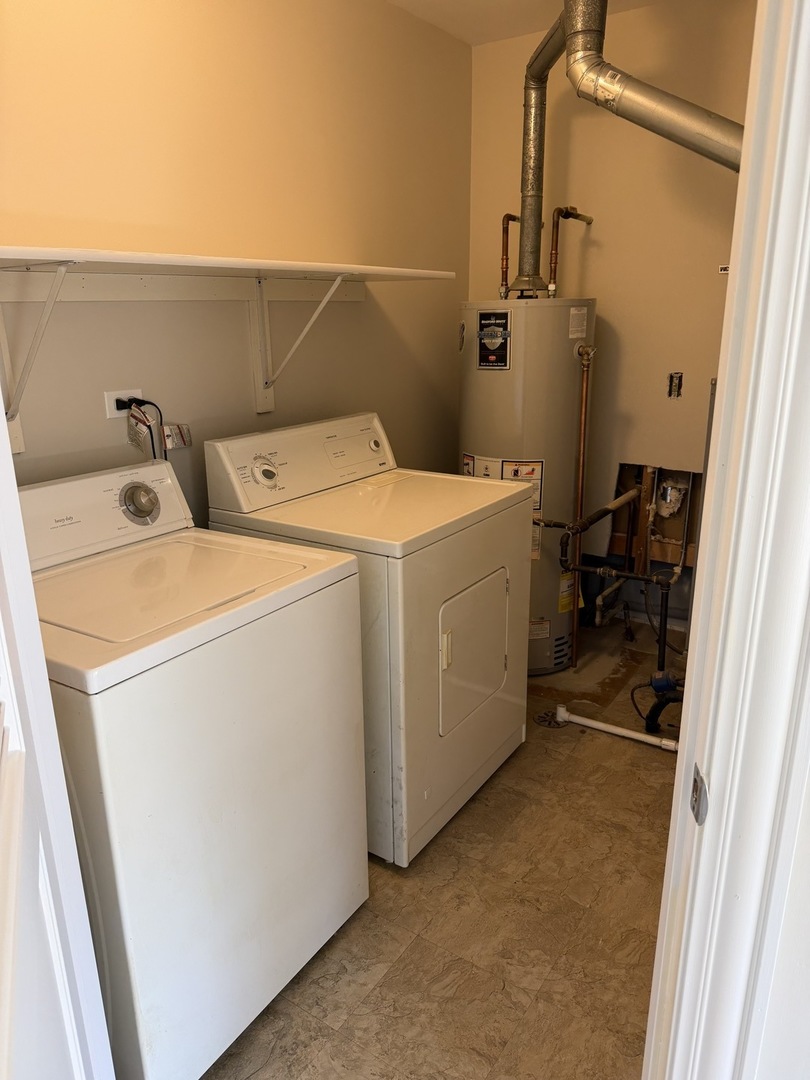 681 Thorntree Court #A1, Bartlett, IL 60103