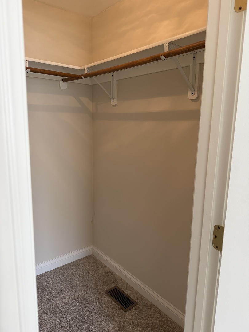 681 Thorntree Court #A1, Bartlett, IL 60103