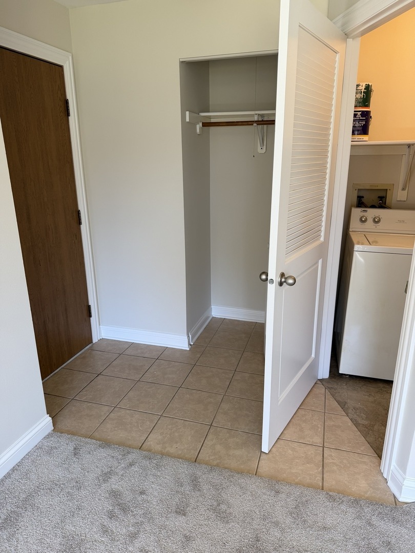 681 Thorntree Court #A1, Bartlett, IL 60103