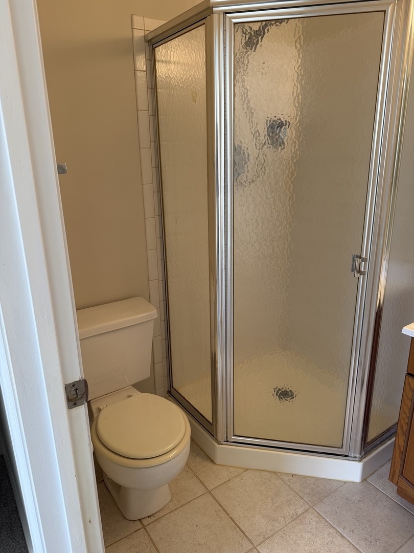 681 Thorntree Court #A1, Bartlett, IL 60103