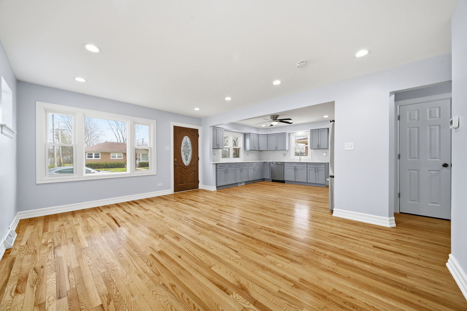 16360 EVANS Avenue, South Holland, IL 60473