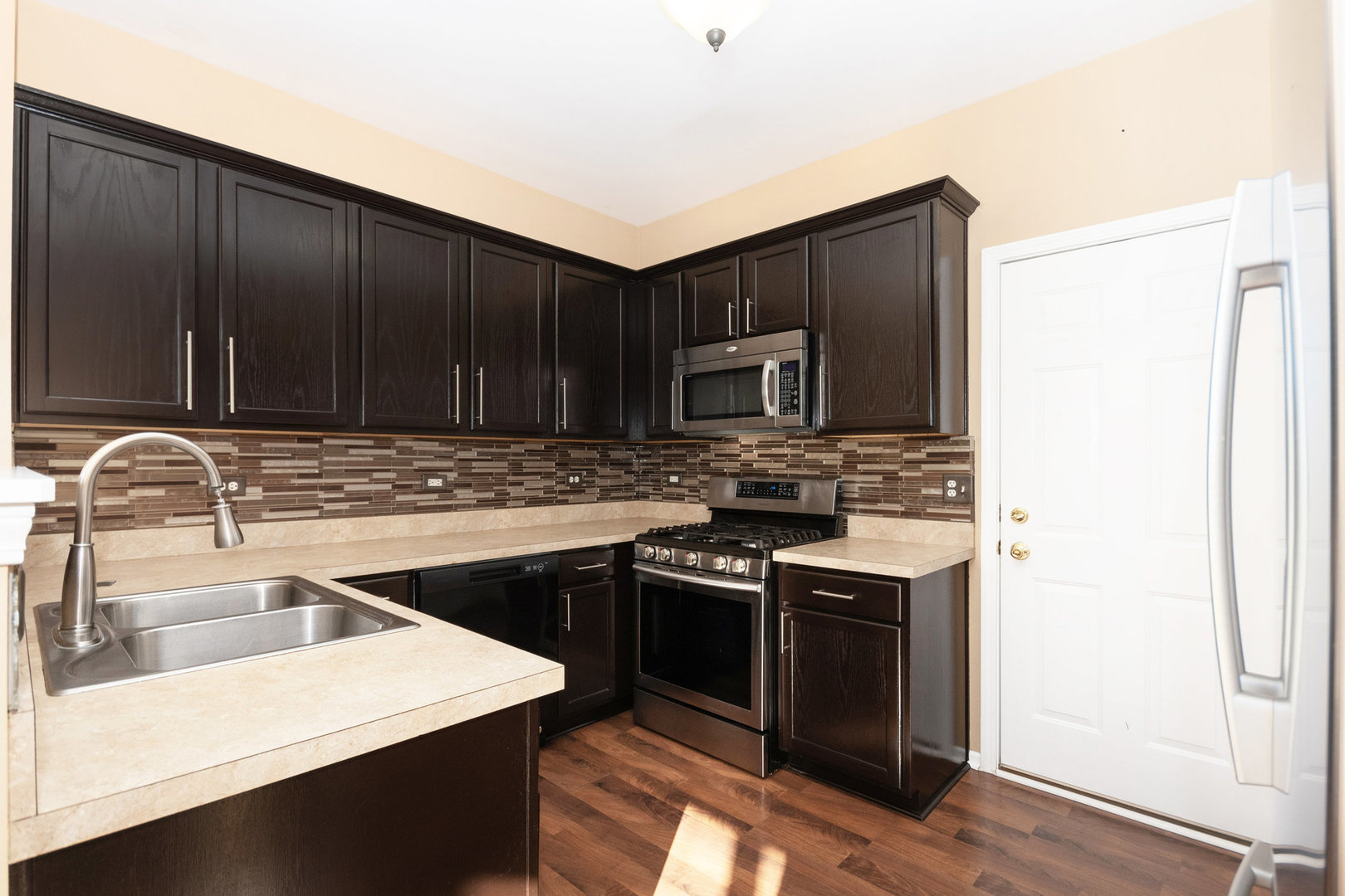 2329 Moonlight Court, Aurora, IL 60503