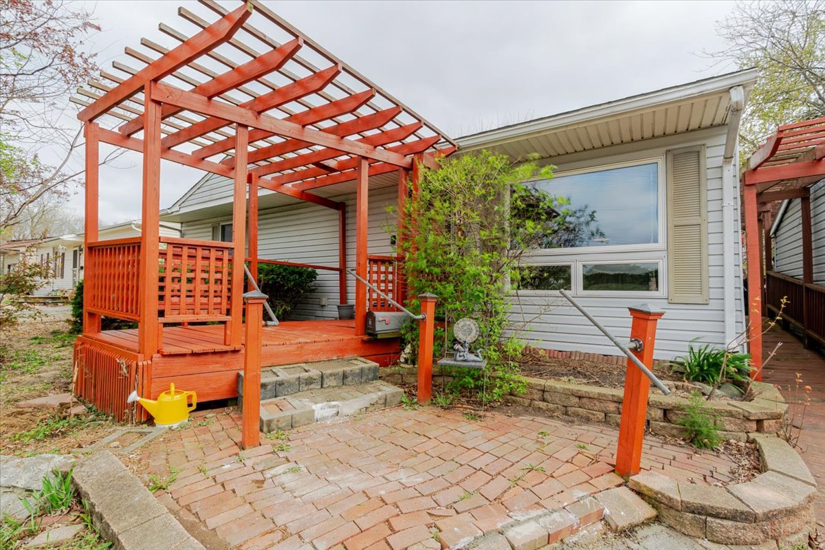 405 W Raab Road, Normal, IL 61761