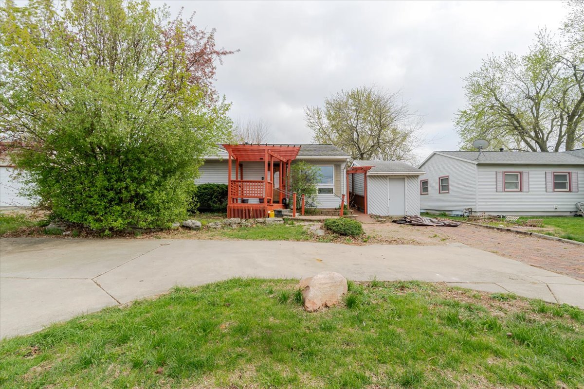 405 W Raab Road, Normal, IL 61761