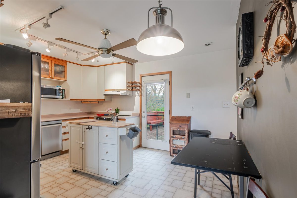 405 W Raab Road, Normal, IL 61761