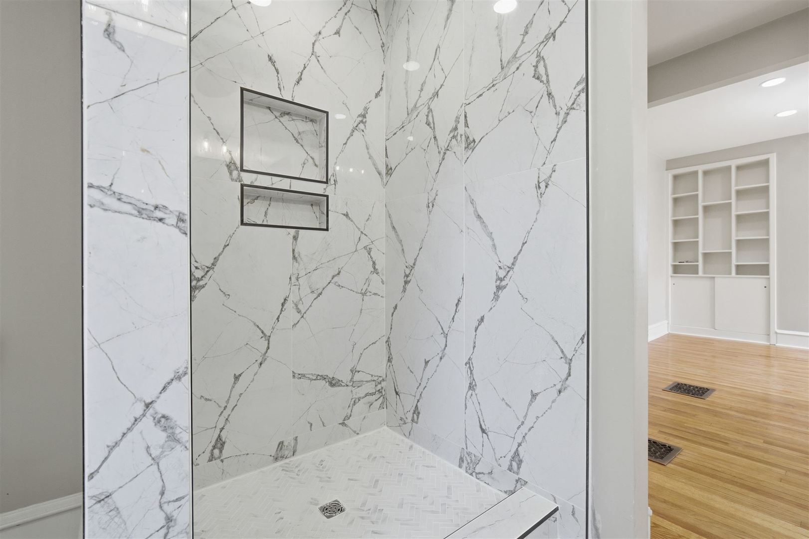 Bloomington, IL 61701