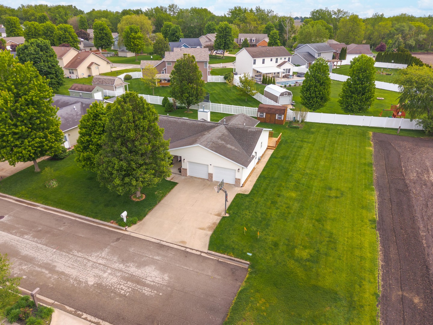 608 N Cherokee Lane, Pontiac, IL 61764