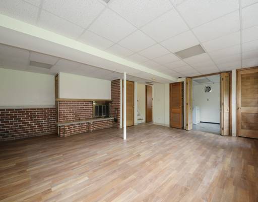 220 Elmwood Drive, Naperville, IL 60540