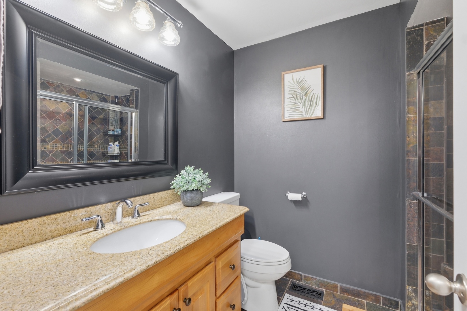 1525 N Arlington Heights Road #D, Arlington Heights, IL 60004