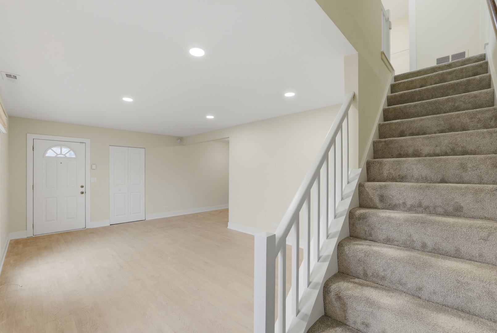 763 Wellington Avenue #763, Elk Grove Village, IL 60007