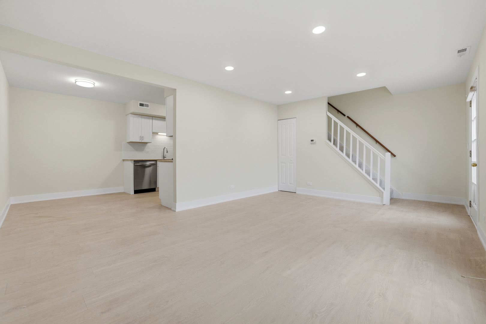 763 Wellington Avenue #763, Elk Grove Village, IL 60007