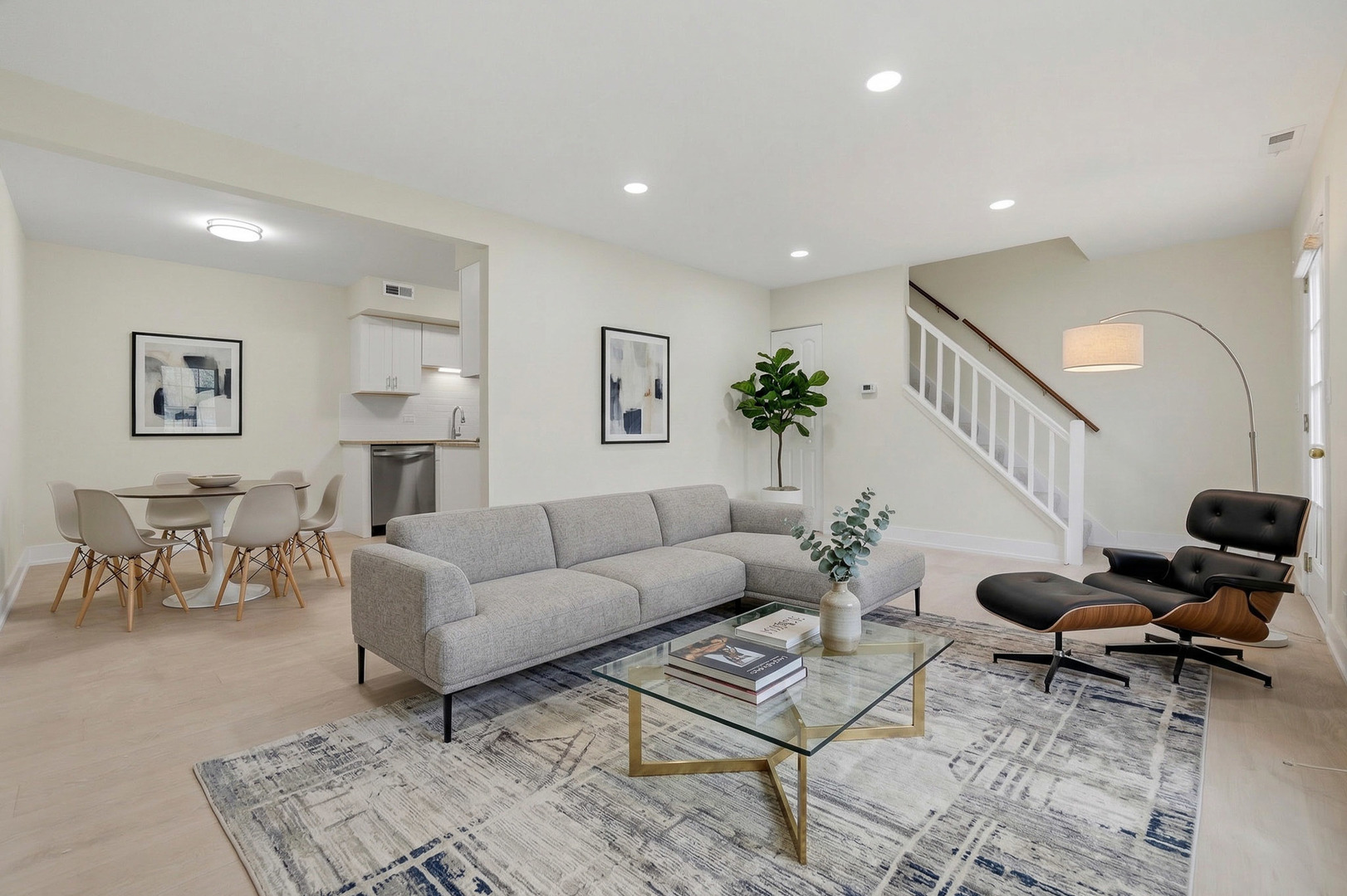 763 Wellington Avenue #763, Elk Grove Village, IL 60007