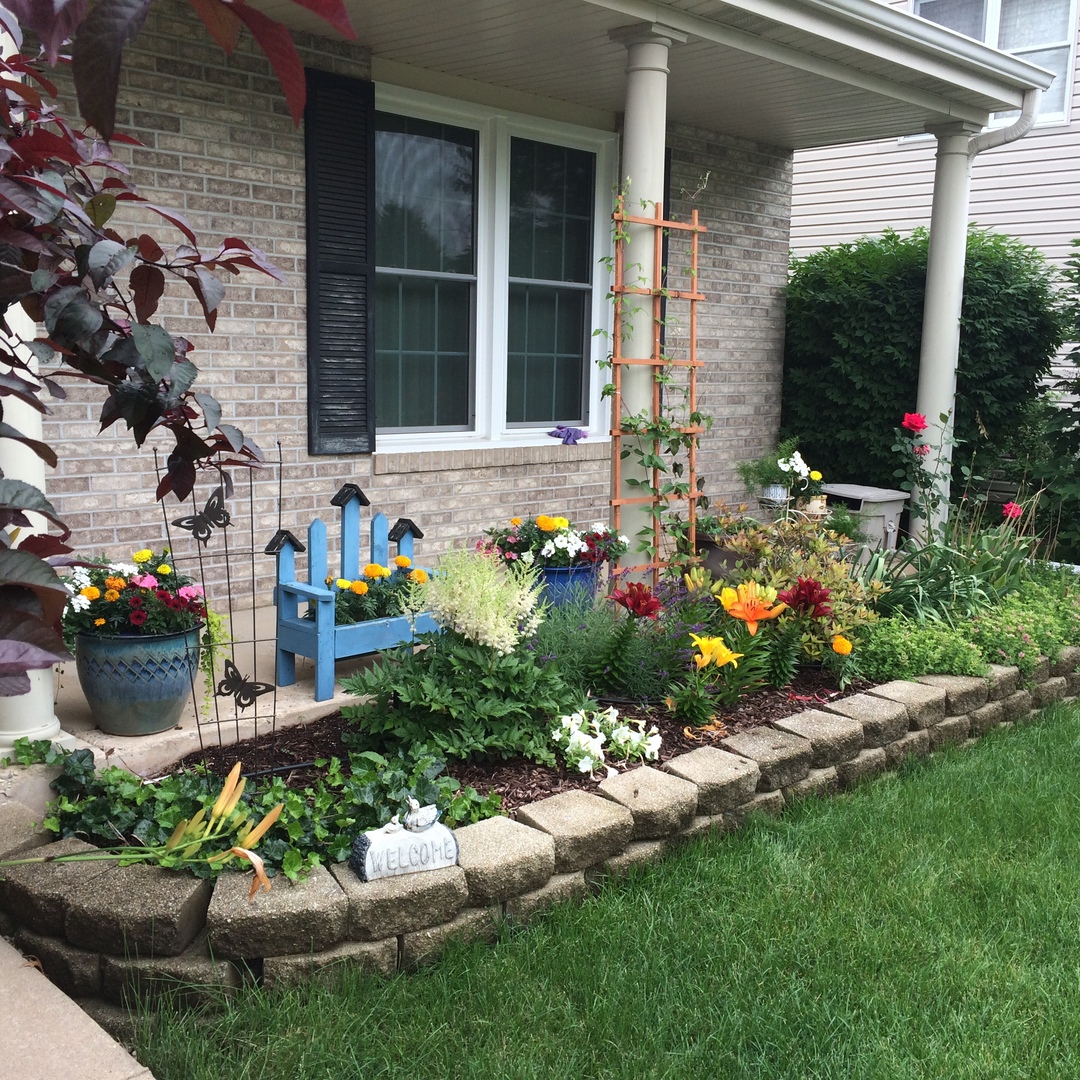 3195 Village Green Drive, Aurora, IL 60504