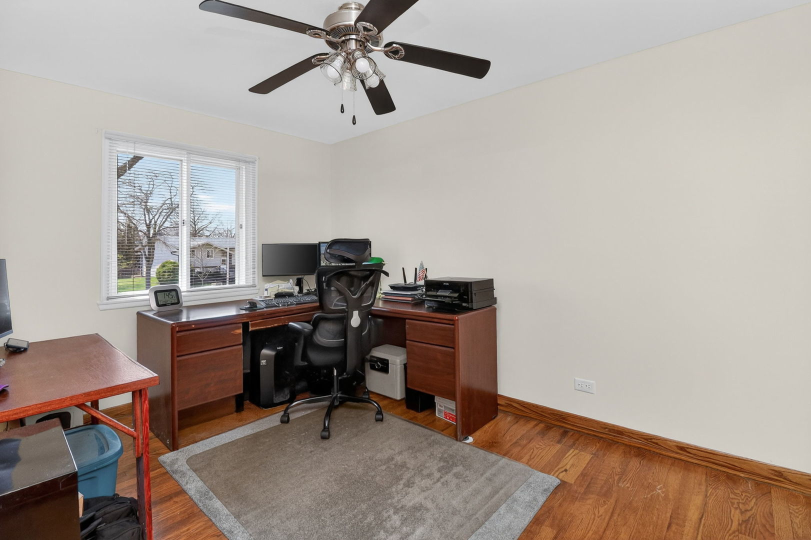 906 Jeffery Court, Schaumburg, IL 60193