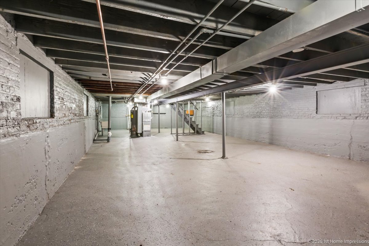 6318 S Fairfield Avenue, Chicago, IL 60629