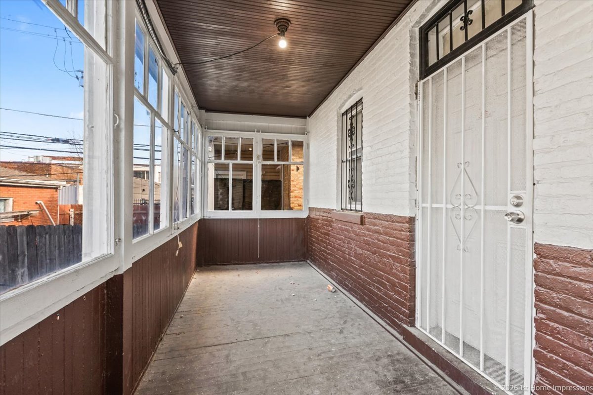 6318 S Fairfield Avenue, Chicago, IL 60629