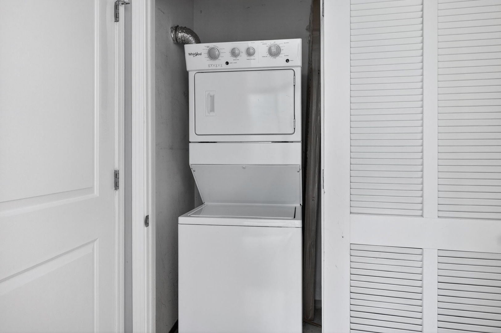 225 N Columbus Drive #5411, Chicago, IL 60601