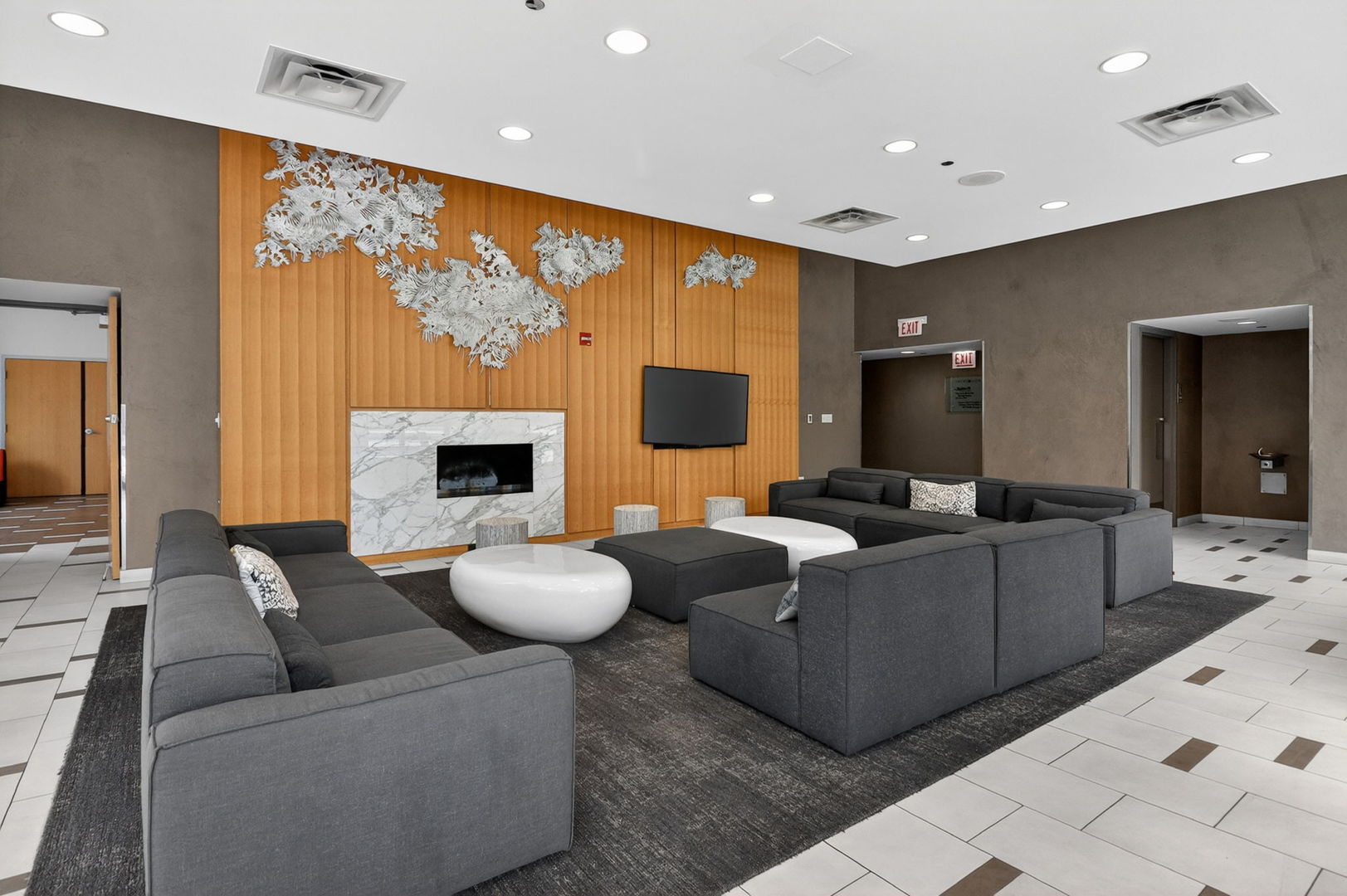 225 N Columbus Drive #5411, Chicago, IL 60601