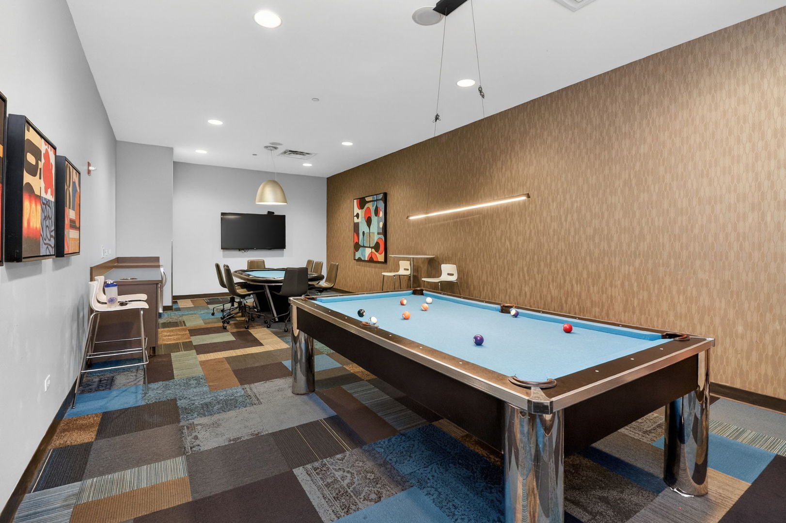 225 N Columbus Drive #5411, Chicago, IL 60601