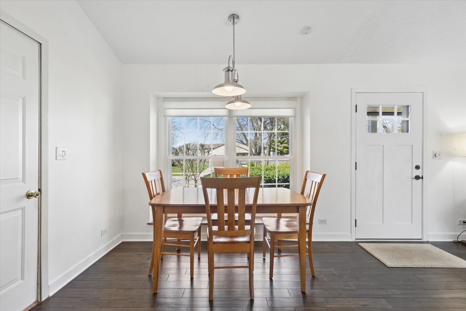 2286 Weatherford Lane, Naperville, IL 60565