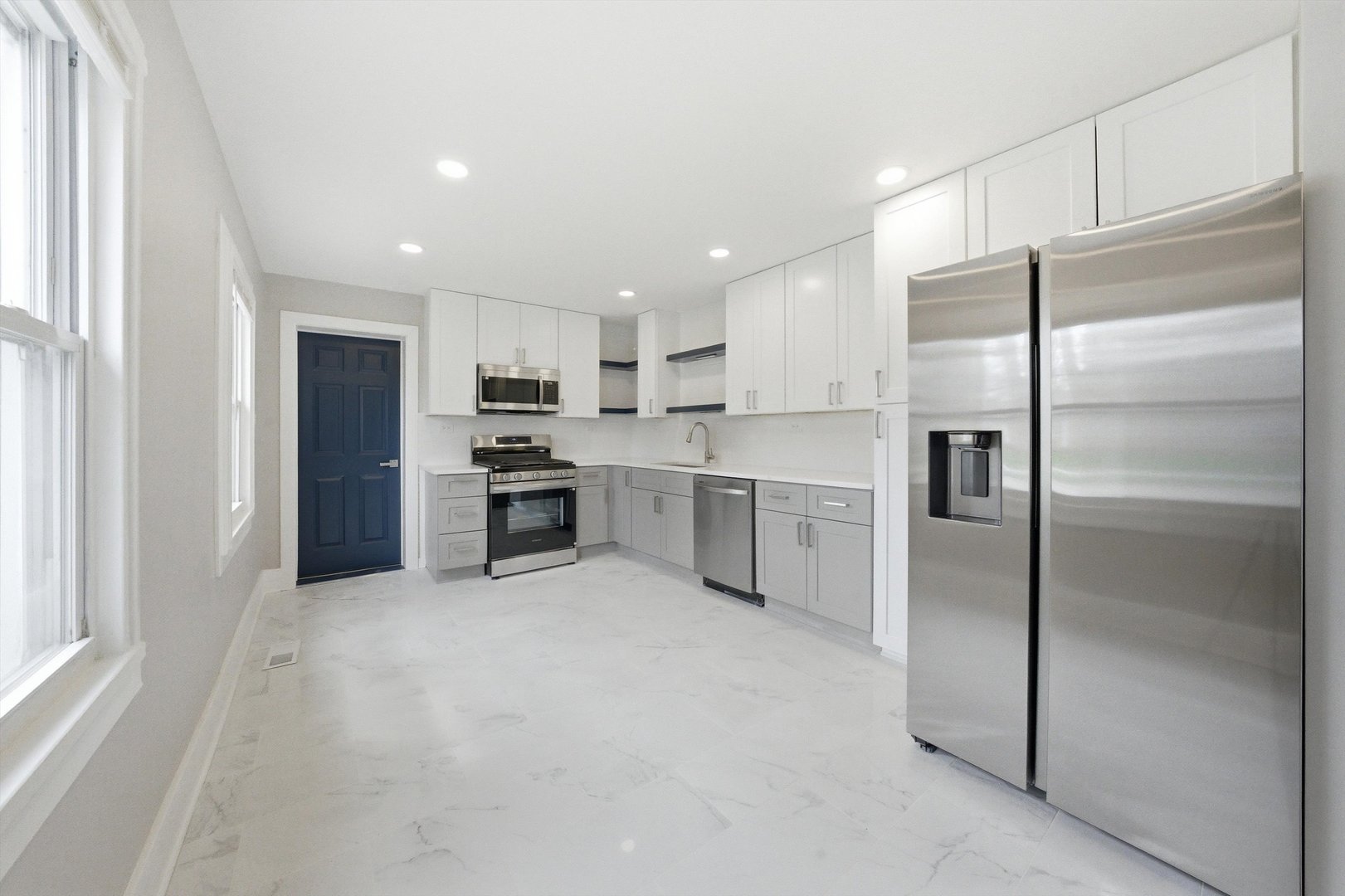 21618 Gailine Avenue, Sauk Village, IL 60411