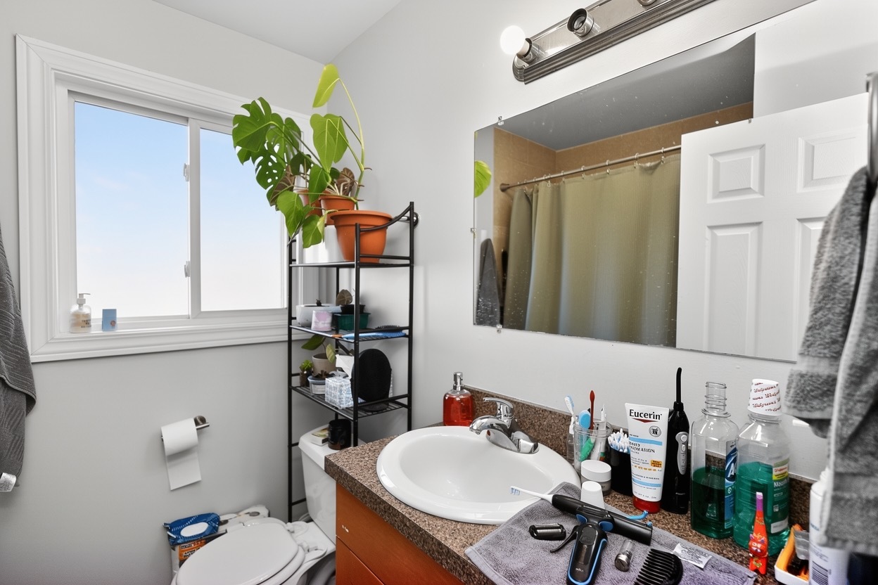 10111 Old Orchard Court #102, Skokie, IL 60076