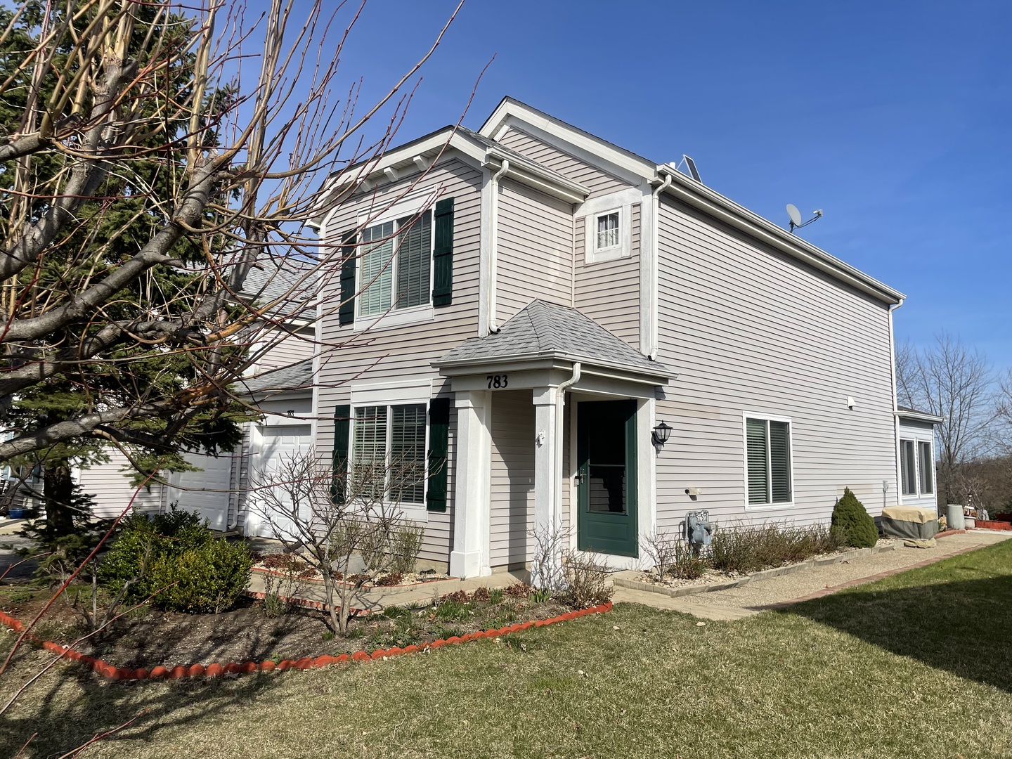783 S Providence Lane, Round Lake, IL 60073