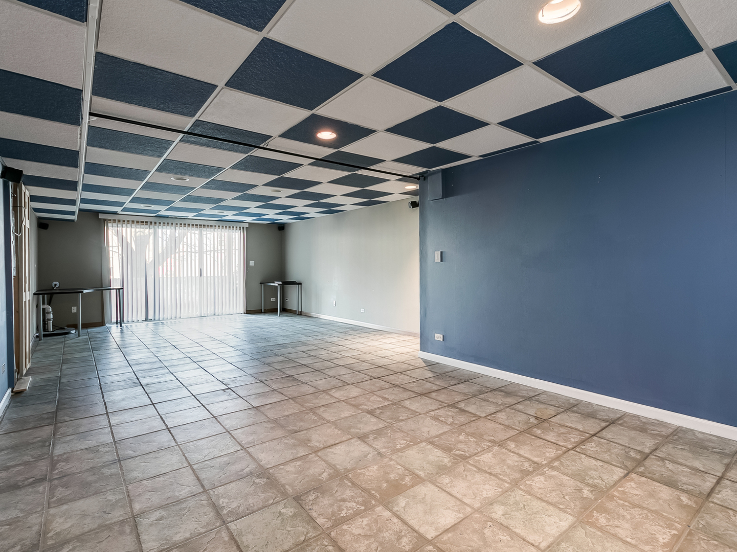 2331 Overlook Court, Naperville, IL 60563