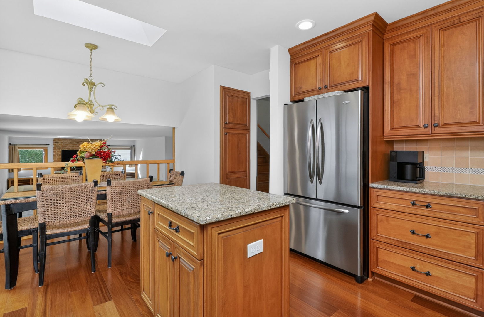 2340 Appleby Drive, Wheaton, IL 60189